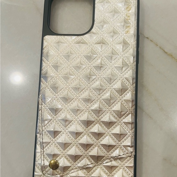 Bandolier pebble leather IPhone 13 ProMax Apple IPhone case. - Picture 1 of 5